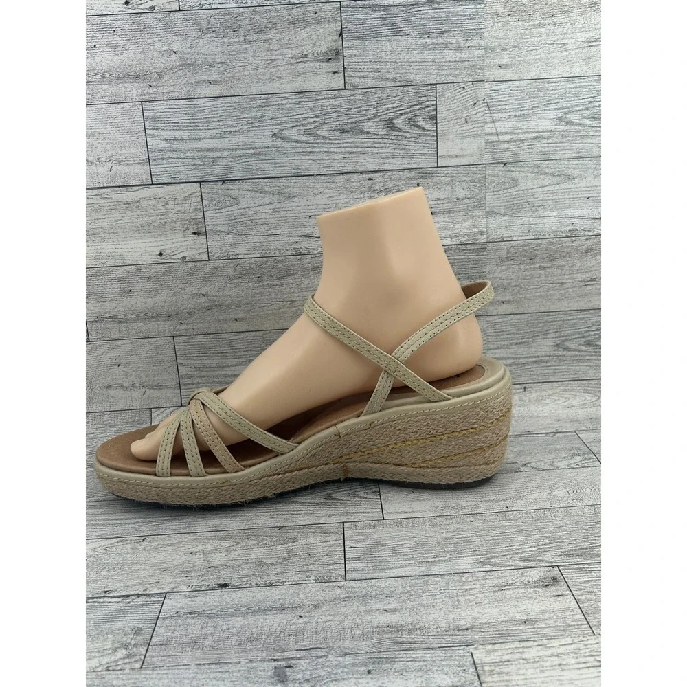 Clarks Artisan Collection Wedge Sandals Adjustable Strap Beige Size‎ 9M